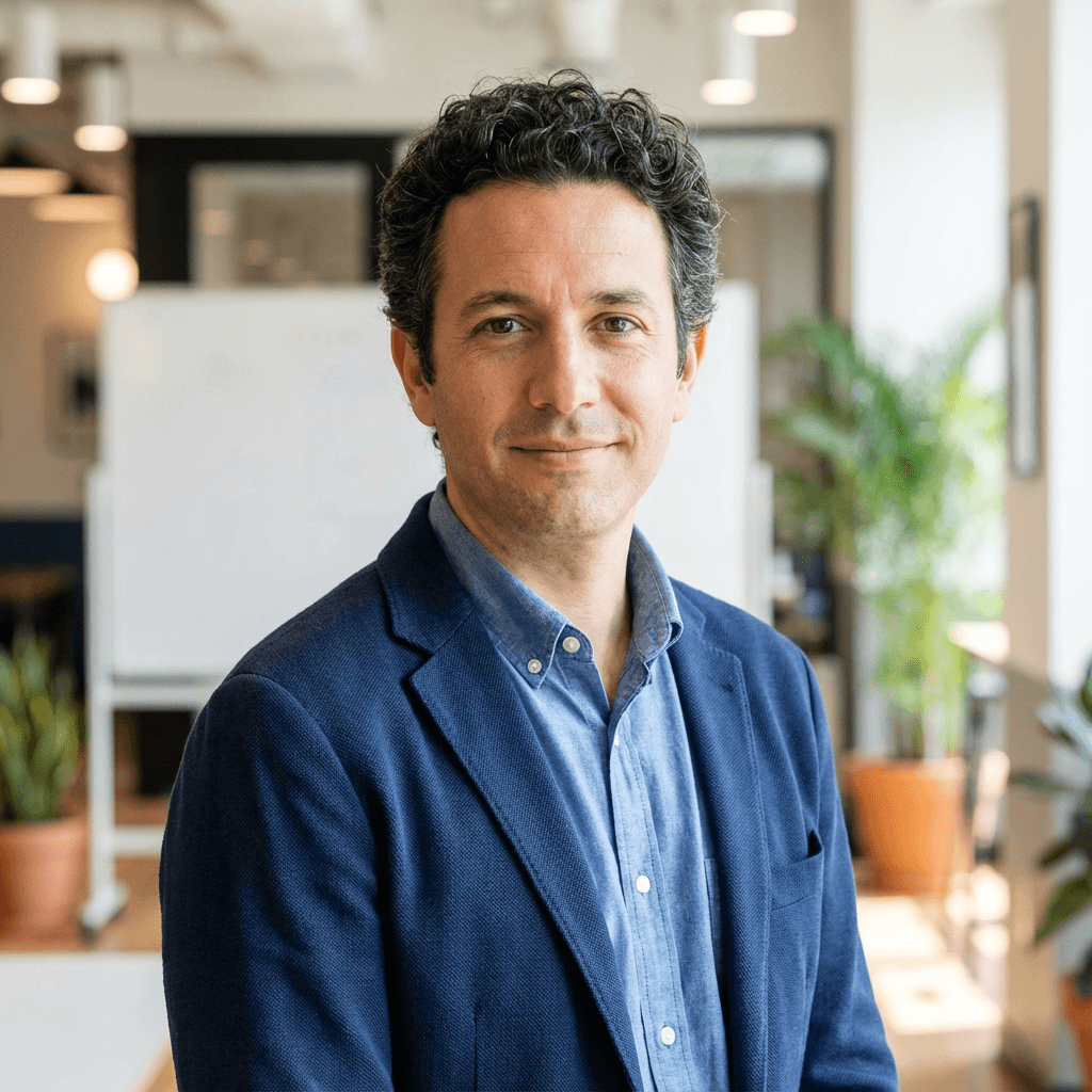 Robert Torres, business consultant